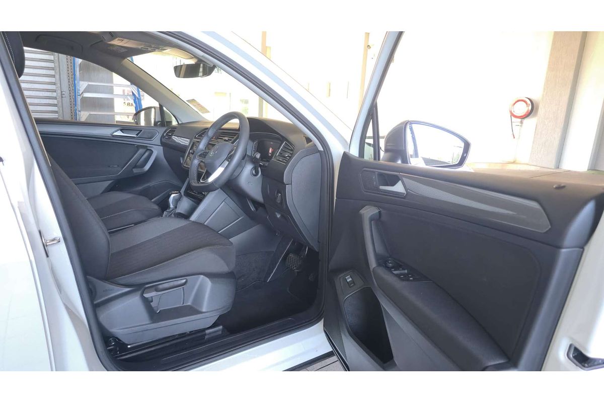 TIGUAN BJ MY24 ALLSPACE 132TSI LIFE 2.0L T4 TURBO DIRECT F/INJ 7 SP AUTO D/SH T/TRON SPT 4D WAGON 