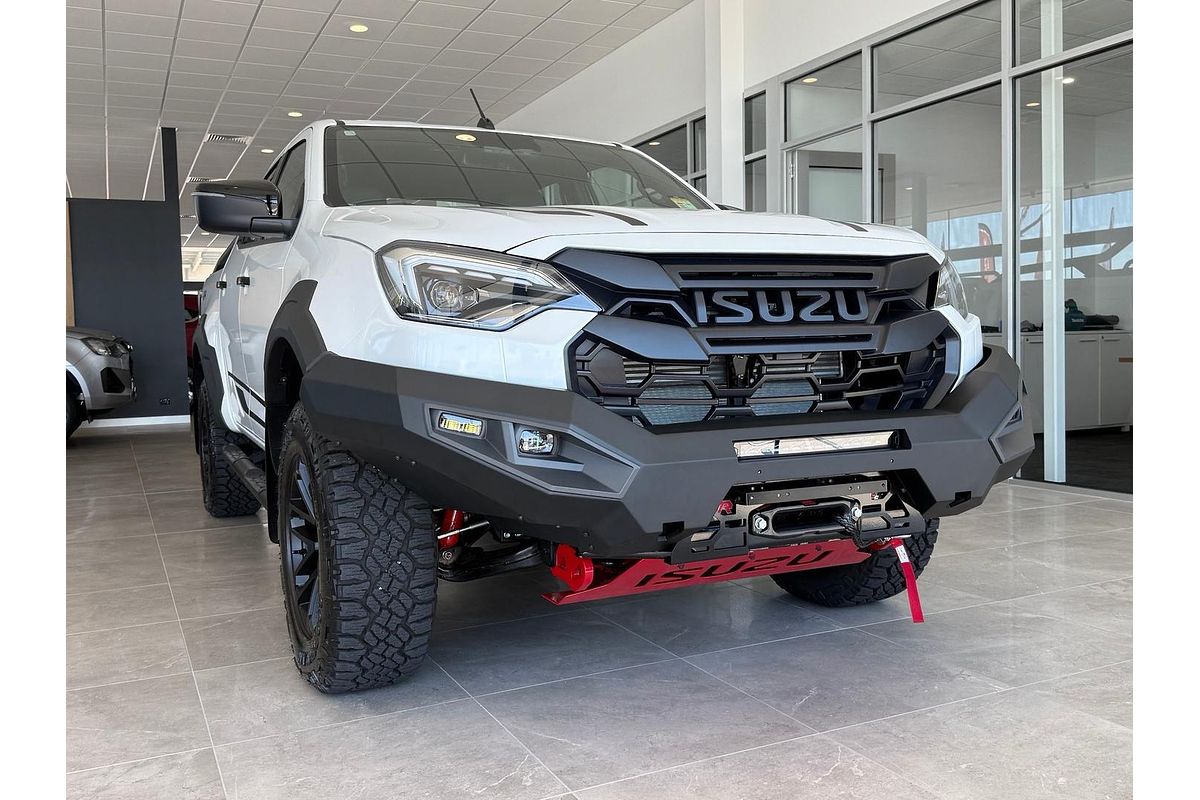 2025 Isuzu D-MAX BLADE 4X4