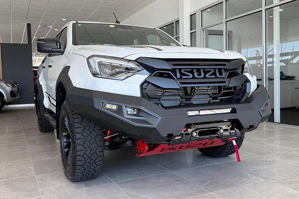 2025 Isuzu D-MAX BLADE 4X4