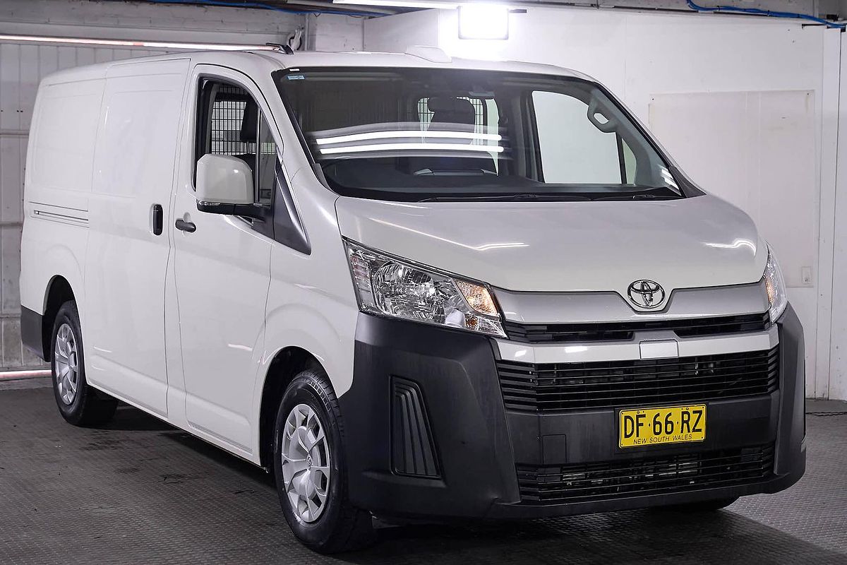 2022 Toyota Hiace GDH300R LWB