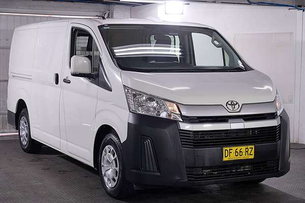 2022 Toyota Hiace GDH300R LWB