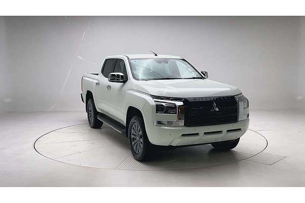 2025 Mitsubishi Triton GLS MV 4X4 thumb-2