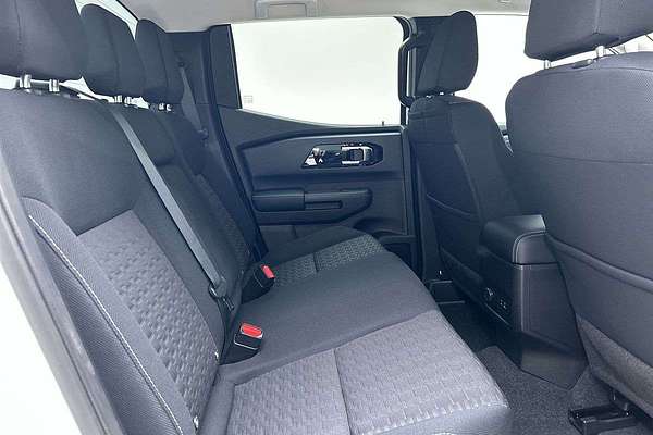 2025 Mitsubishi Triton GLS MV 4X4 thumb-9