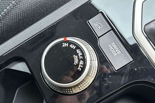 2025 Mitsubishi Triton GLS MV 4X4 thumb-15