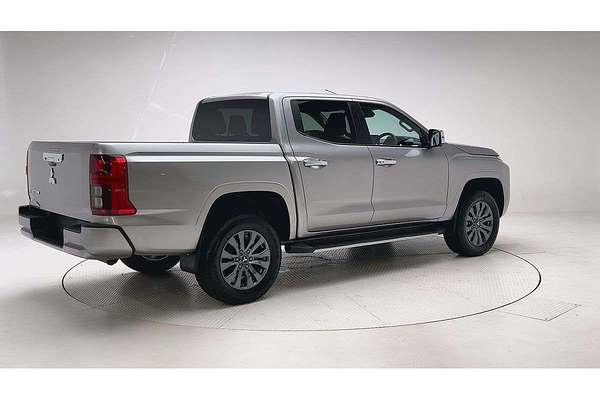 2025 Mitsubishi Triton GLS MV 4X4 thumb-5