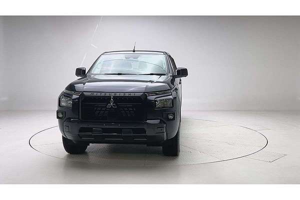 2025 Mitsubishi Triton GLS MV 4X4 thumb-2