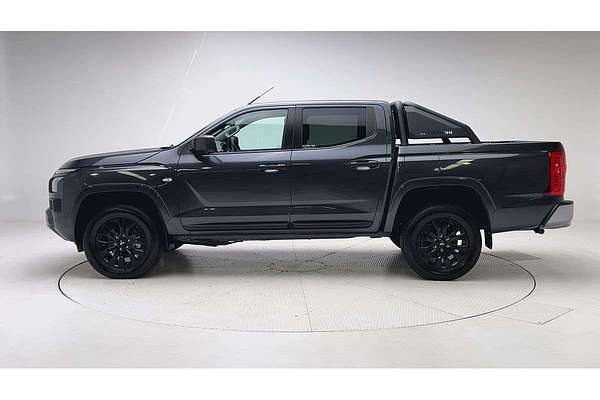 2025 Mitsubishi Triton GLS MV 4X4 thumb-4