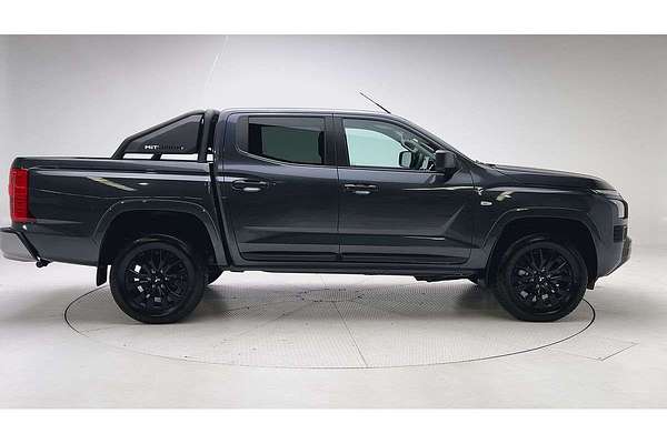 2025 Mitsubishi Triton GLS MV 4X4 thumb-8