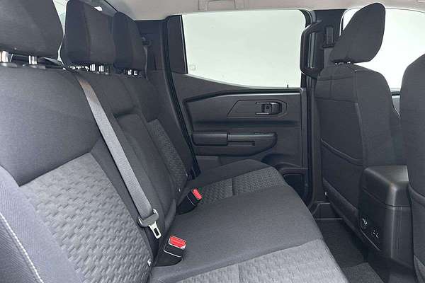 2025 Mitsubishi Triton GLS MV 4X4 thumb-11