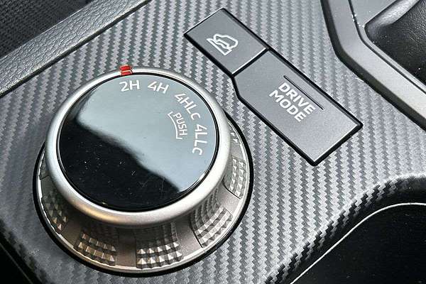 2025 Mitsubishi Triton GLS MV 4X4 thumb-14