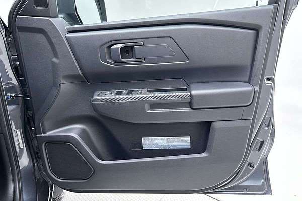 2025 Mitsubishi Triton GLS MV 4X4 thumb-18