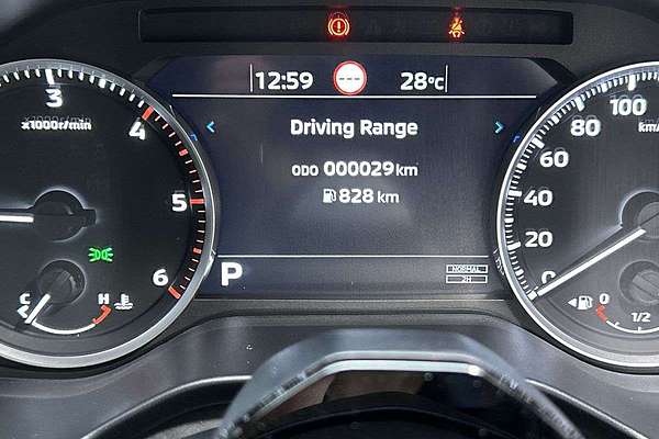 2025 Mitsubishi Triton GLS MV 4X4 thumb-13