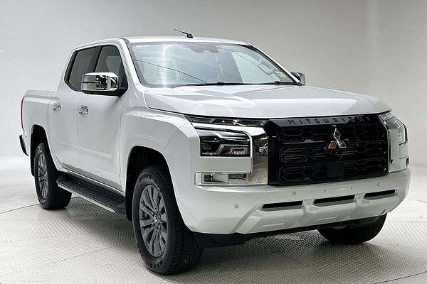 2025 Mitsubishi Triton GLS MV 4X4 thumb-0