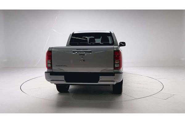 2025 Mitsubishi Triton GLS MV 4X4 thumb-6