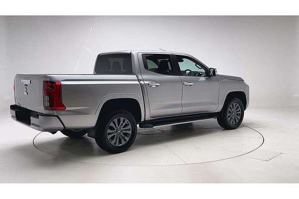2025 Mitsubishi Triton GLS MV 4X4 thumb-7