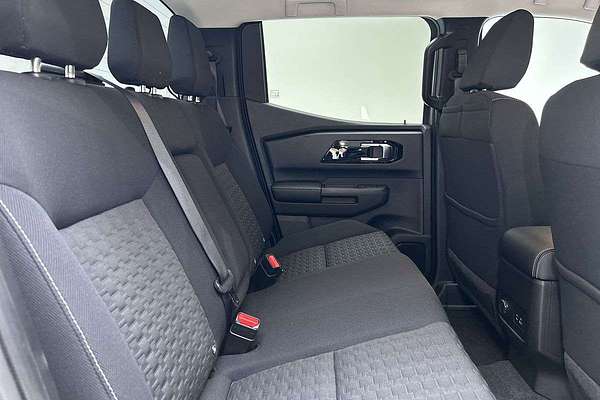 2025 Mitsubishi Triton GLS MV 4X4 thumb-11