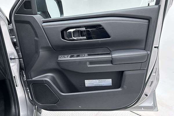 2025 Mitsubishi Triton GLS MV 4X4 thumb-18