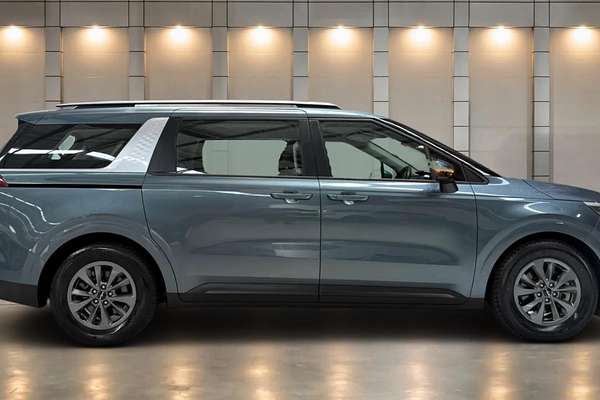 2022 Kia Carnival S KA4