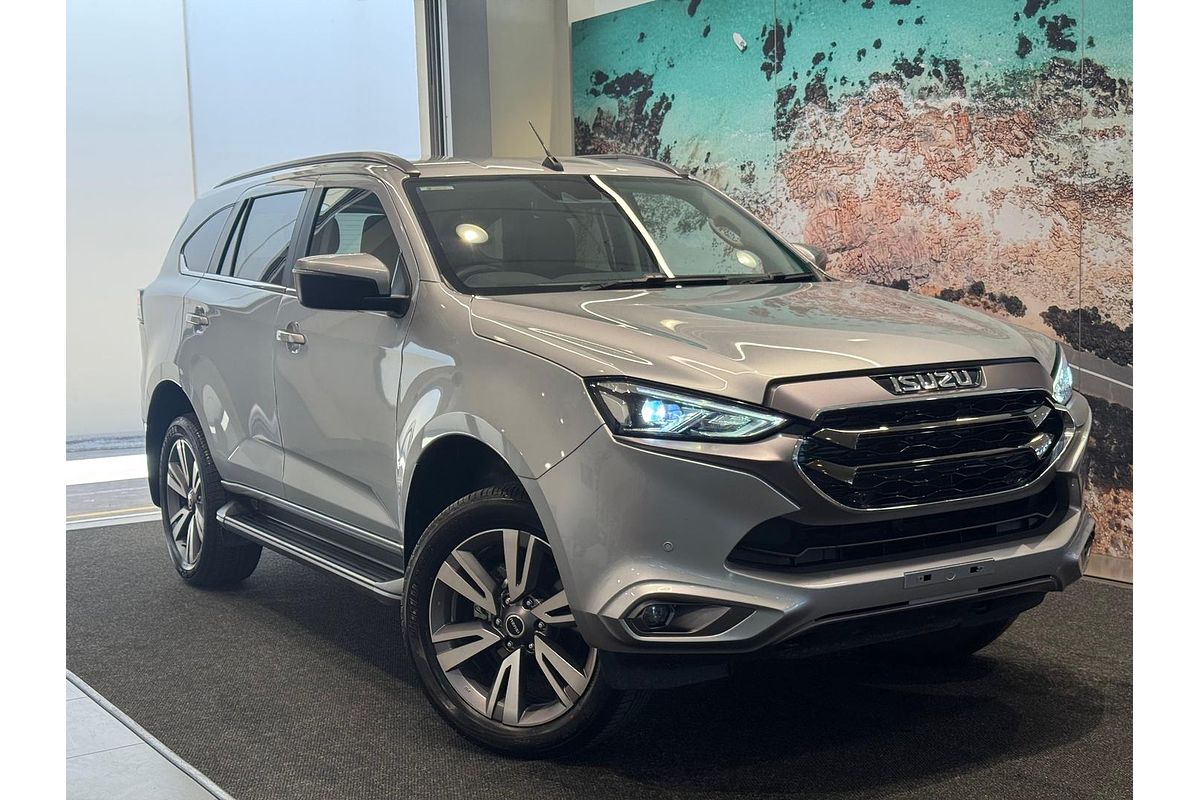 2024 Isuzu MU-X LS-T