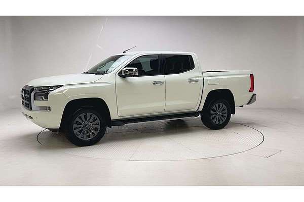 2025 Mitsubishi Triton GLS MV 4X4 thumb-3