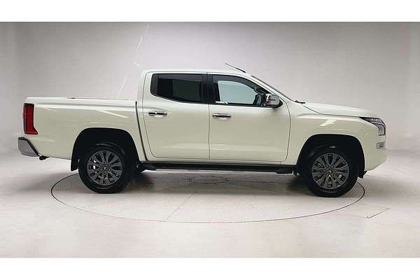 2025 Mitsubishi Triton GLS MV 4X4 thumb-8