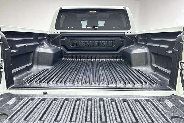 2025 Mitsubishi Triton GLS MV 4X4 thumb-20
