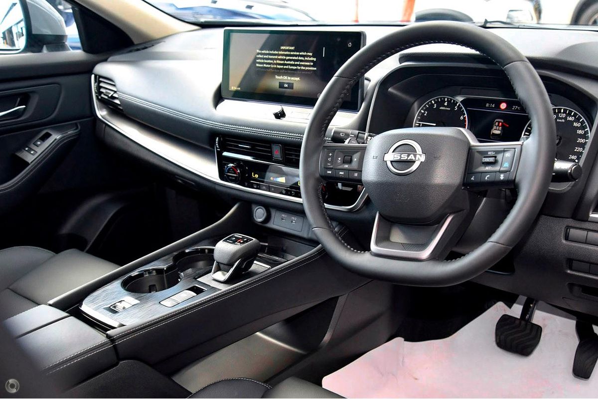 2025 Nissan X-TRAIL ST-L T33