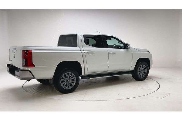 2025 Mitsubishi Triton GLS MV 4X4 thumb-7