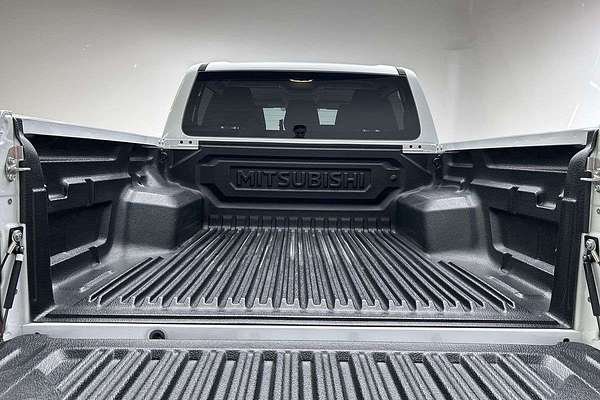 2025 Mitsubishi Triton GLS MV 4X4 thumb-20