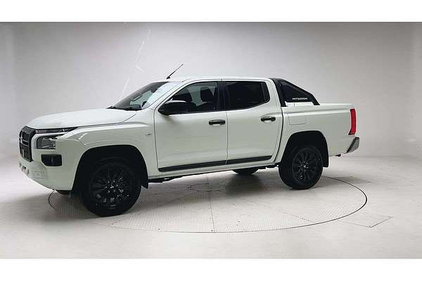 2025 Mitsubishi Triton GLS MV 4X4 thumb-3