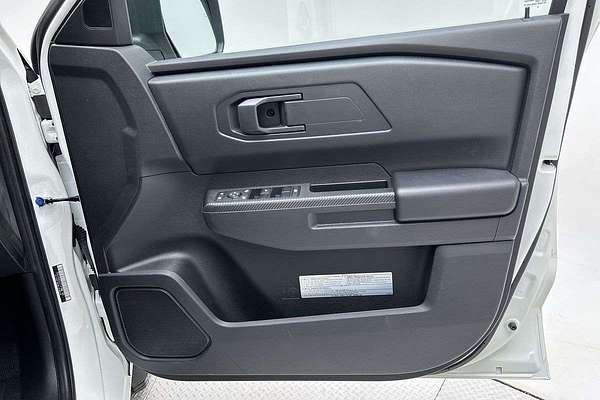 2025 Mitsubishi Triton GLS MV 4X4 thumb-18