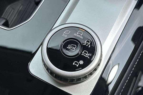 2025 Mitsubishi Outlander Aspire ZM thumb-16