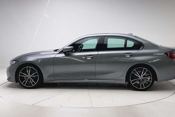 2022 BMW 3 Series 330i M Sport G20 thumb-4