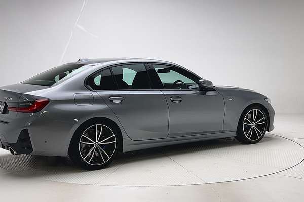 2022 BMW 3 Series 330i M Sport G20 thumb-7