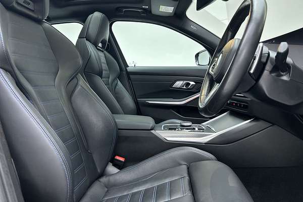 2022 BMW 3 Series 330i M Sport G20 thumb-12