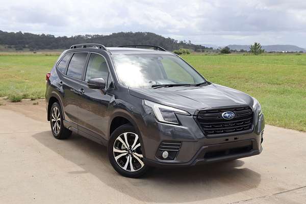 2022 Subaru Forester 2.5i Premium S5