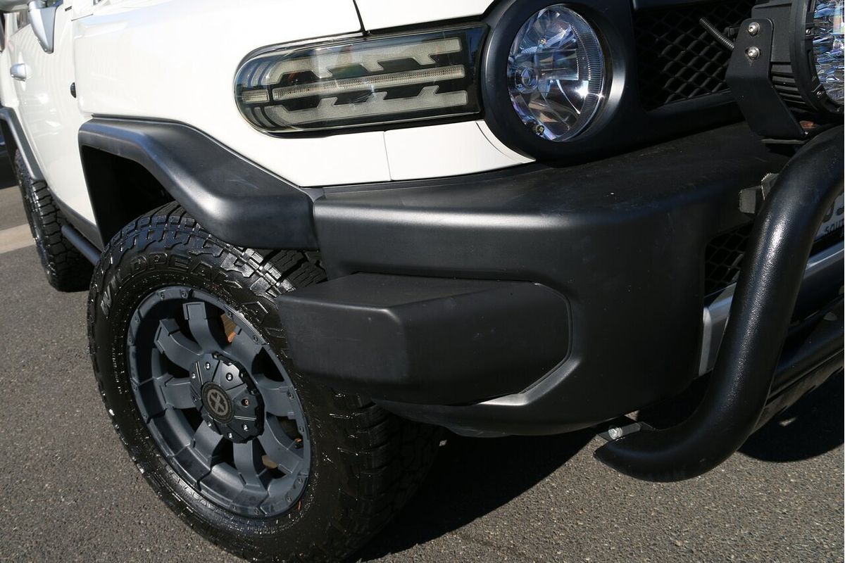 2013 Toyota FJ Cruiser GSJ15R