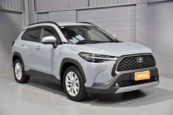 2024 Toyota Corolla Cross GXL MXGH10R