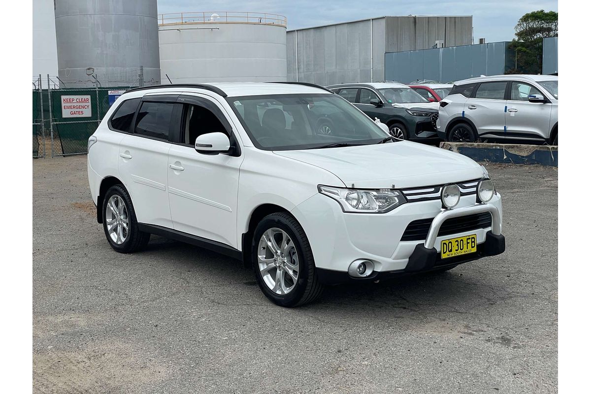 2013 Mitsubishi Outlander LS ZJ