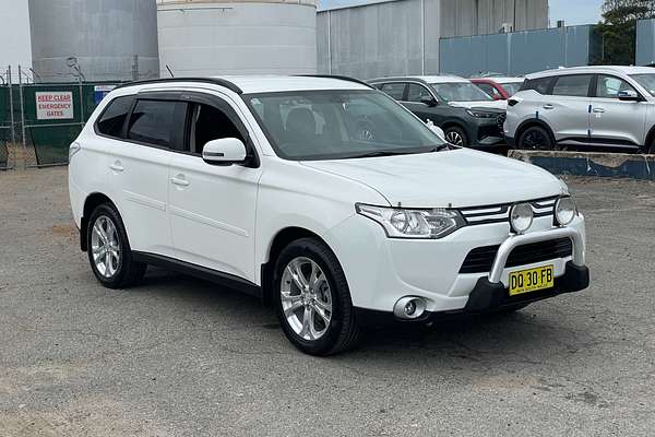 2013 Mitsubishi Outlander LS ZJ