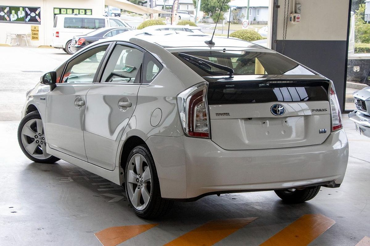 2014 Toyota Prius i-Tech ZVW30R