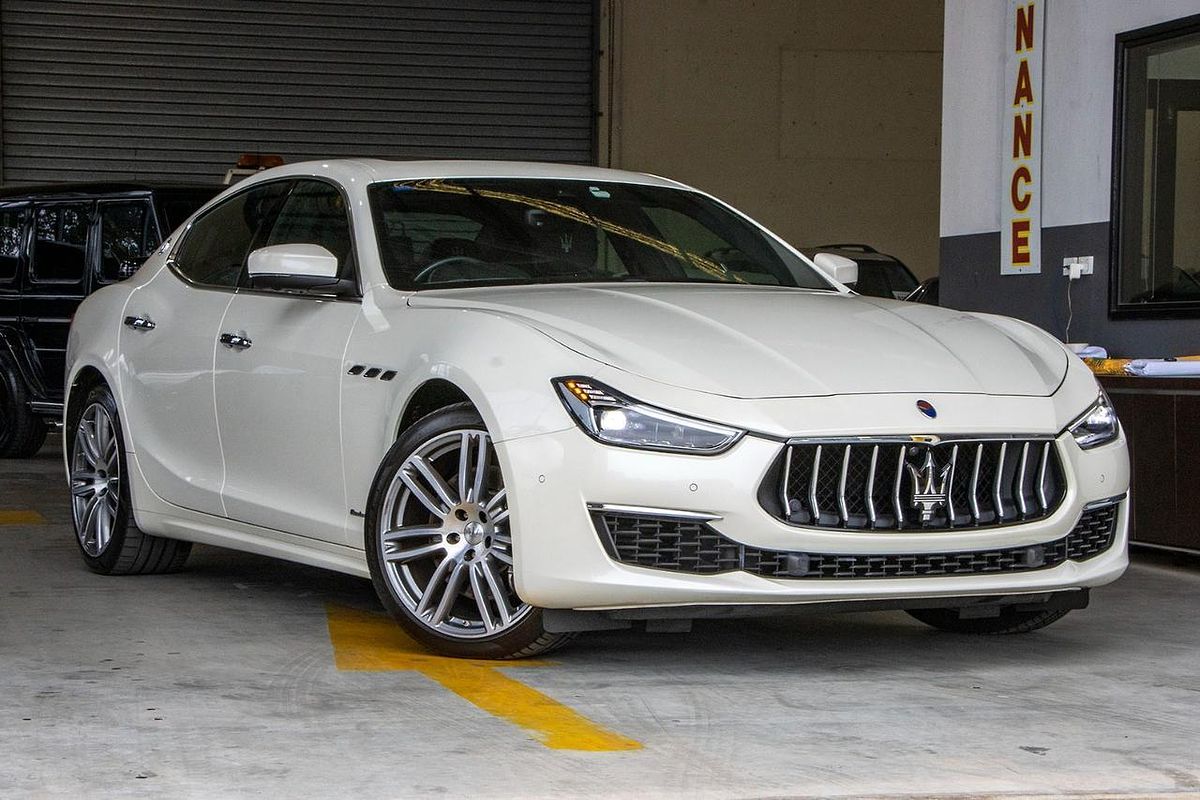 2018 Maserati Ghibli GranLusso M157