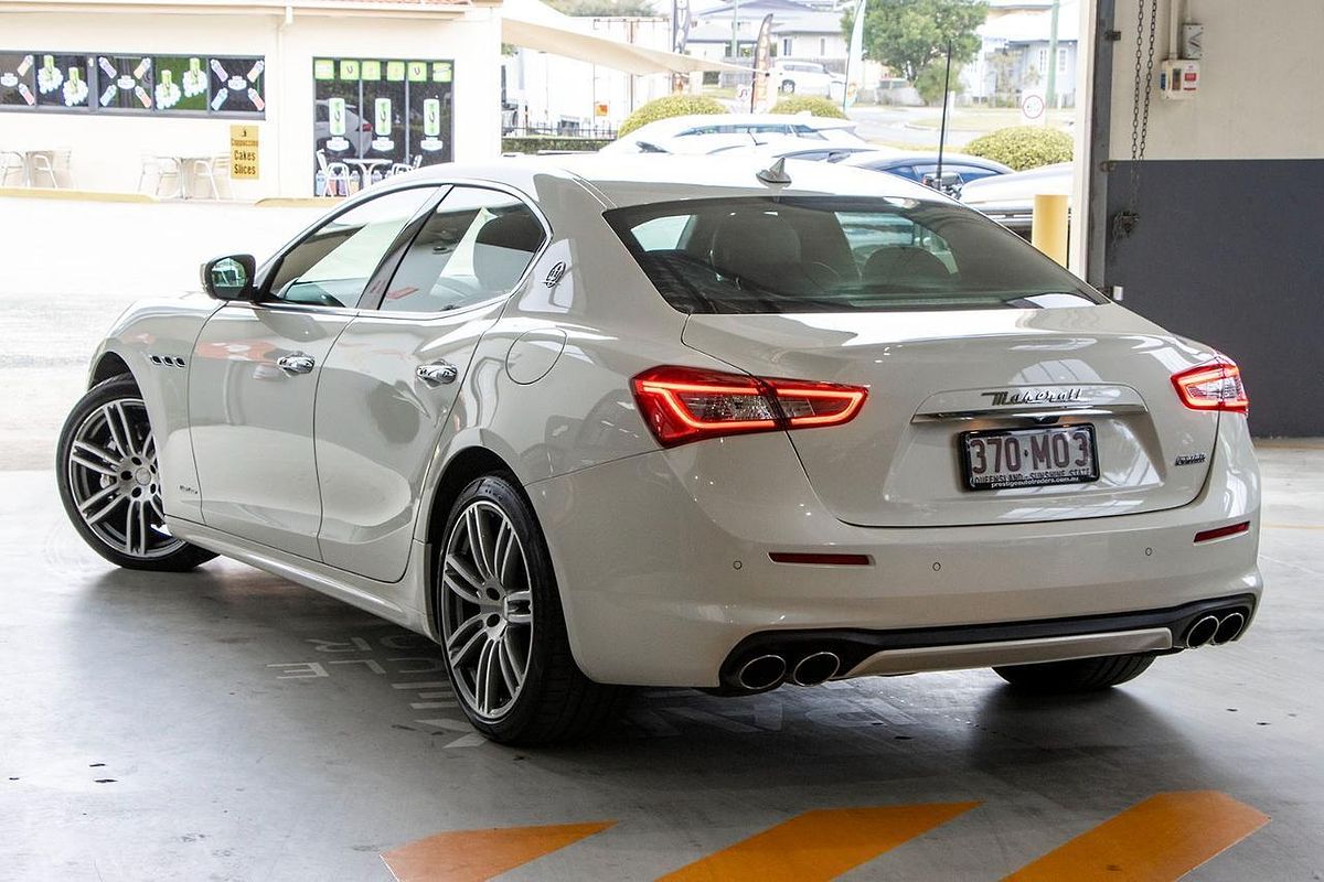 2018 Maserati Ghibli GranLusso M157