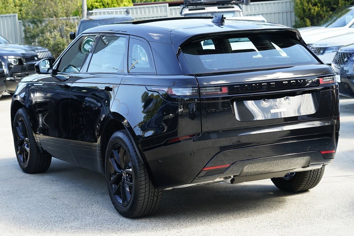 2026 Land Rover Range Rover Velar P250 Dynamic SE L560