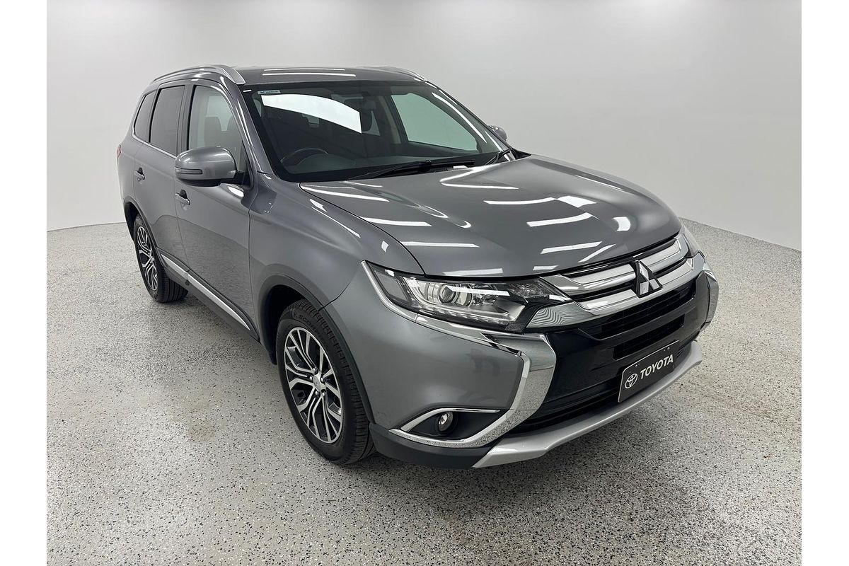 2017 Mitsubishi Outlander LS Safety Pack ZK