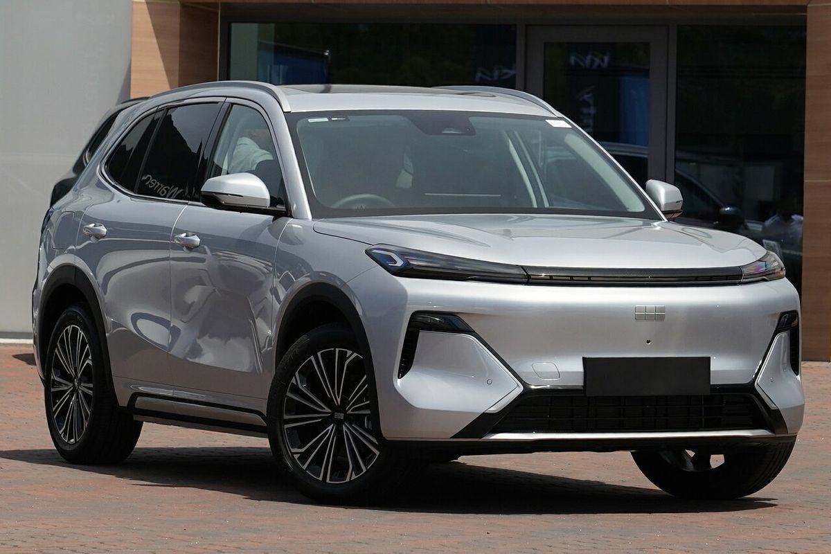 2026 Geely Starray EM-i Inspire P145