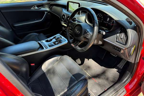 2017 Kia Stinger GT CK thumb-10