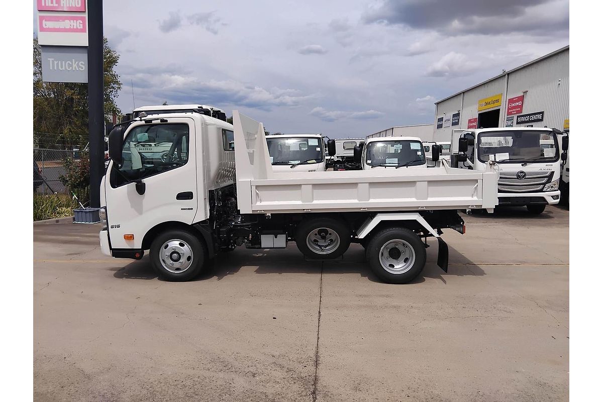 2025 Hino 616 - 300 Series