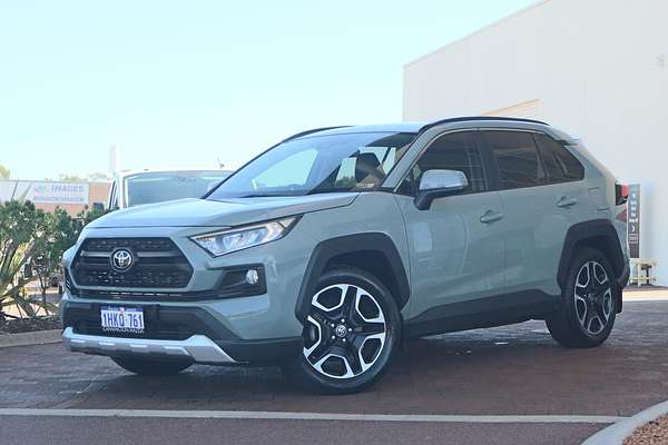 2021 Toyota RAV4 Edge AXAA54R