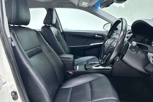 2016 Toyota Camry Atara SL ASV50R thumb-12